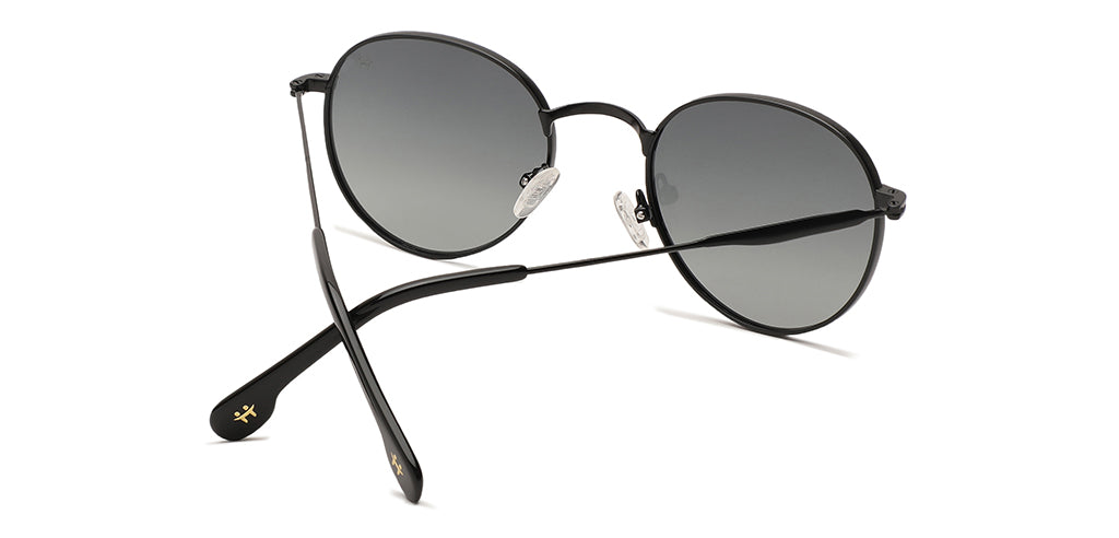 Black_Matte_with_Green_Lens