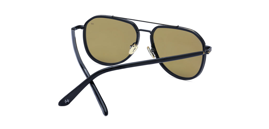 Black_with_Yellow_Lens