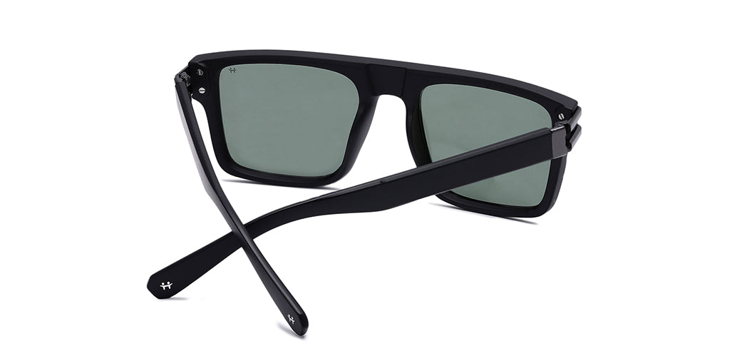 Black_Matte_with_Green_Lens