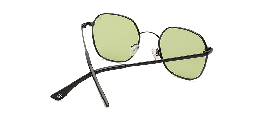 Black_Matte_with_Green_Lens