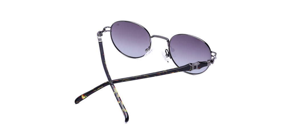 Gunmetal_with_Grey_Lens