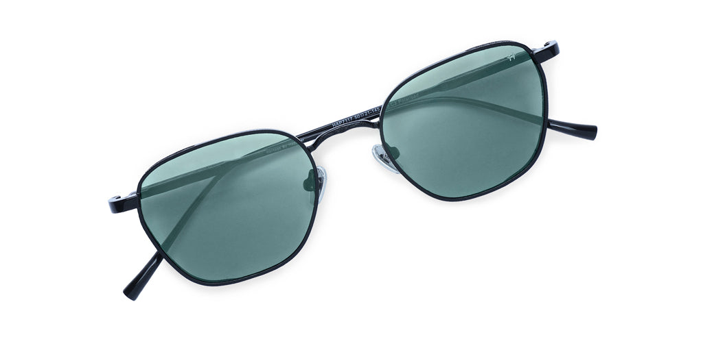 Black_with_Green_Lens