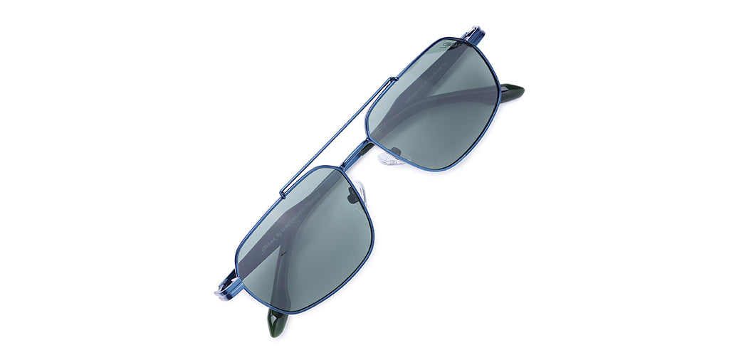 Blue_Matte_with_Green_Lens