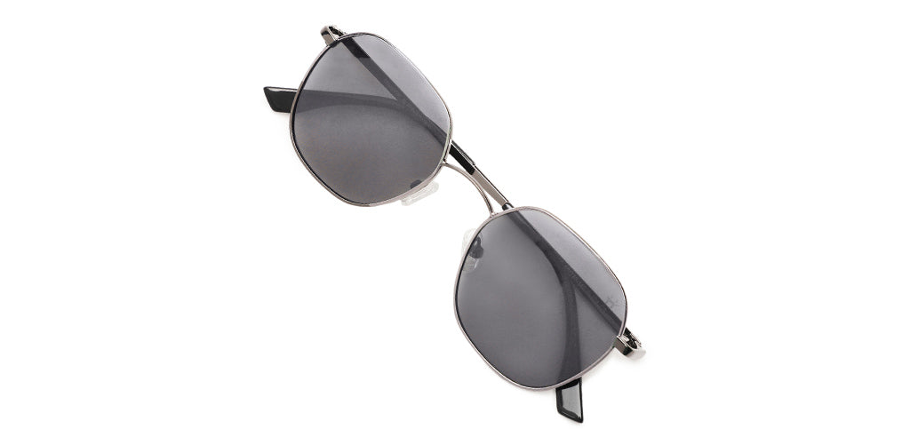 Gunmetal_with_Grey_Lens