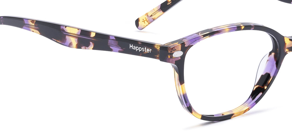 Brown_Demi_with_Demi