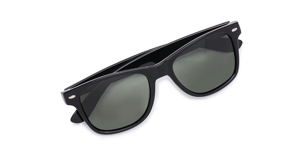 Black_with_Green_Lens