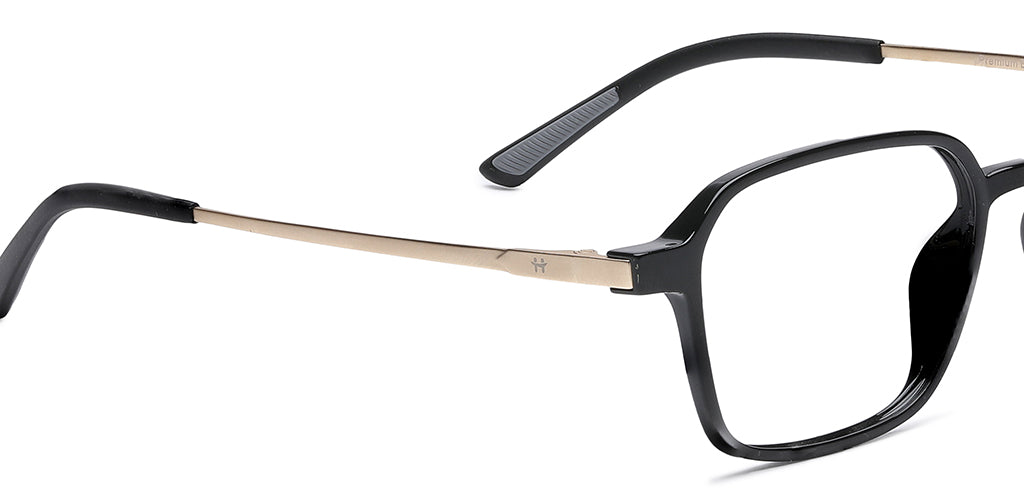 Glossy_Black_With_Gold