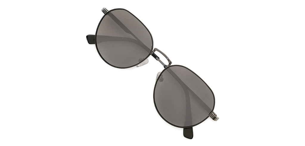 Gunmetal_with_Grey_Lens