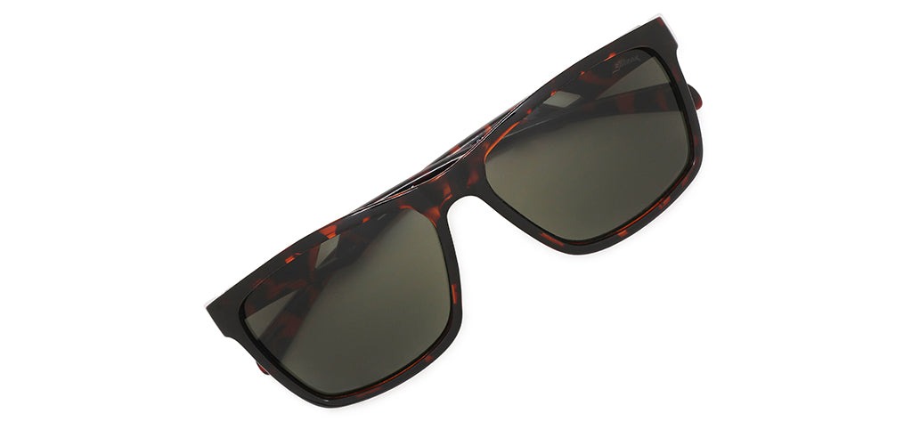 Brown_Demi_with_Green_Lens