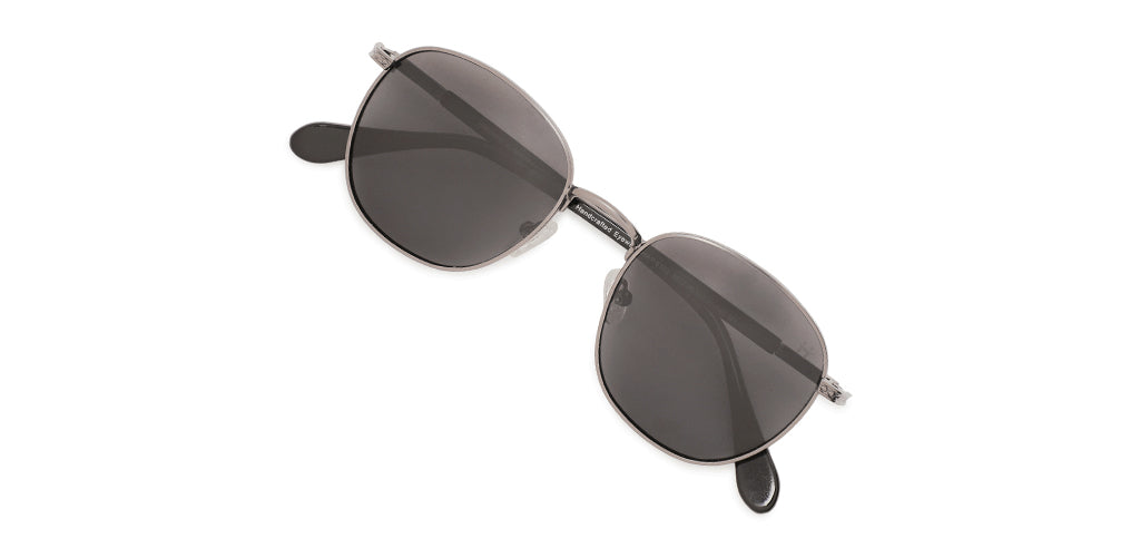 Gunmetal_Matte_with_Grey_Lens