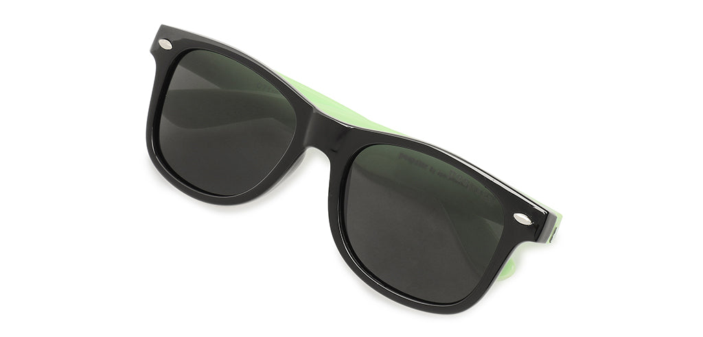 Glossy_Black_with_Black_Mirror