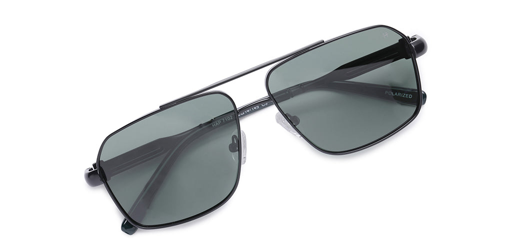 Black_Matte_with_Green_Lens