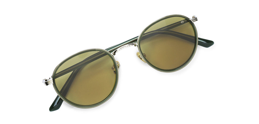 Green_with_Yellow_Lens