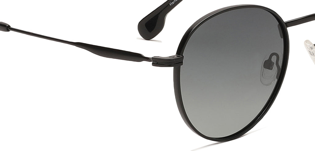 Black_Matte_with_Green_Lens