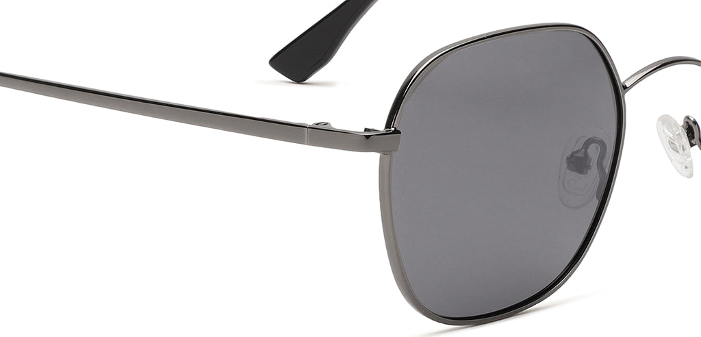 Gunmetal_with_Grey_Lens