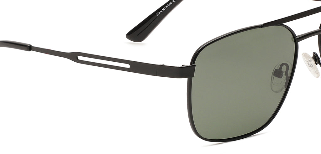 Black_Matte_with_Green_Lens