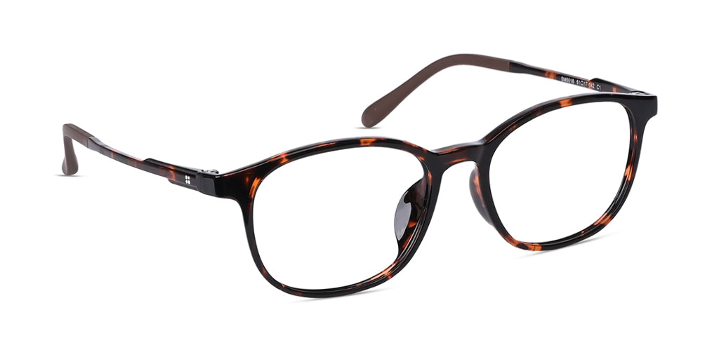 Brown_Demi_with_Demi