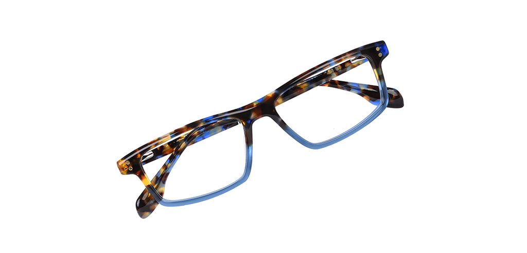 Brown_Demi_with_Demi