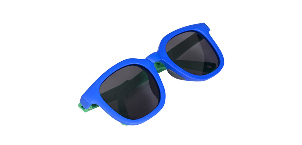Blue_Matte_with_Green