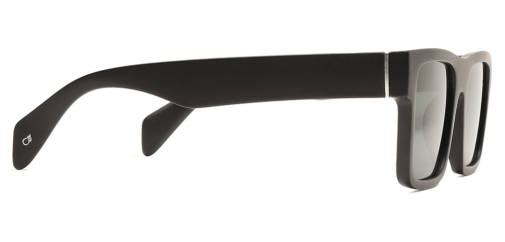 Black_Matte_with_Green_Lens