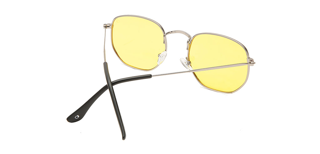 Silver_with_Yellow_Lens