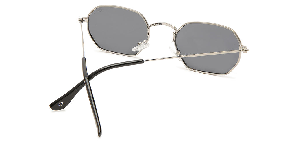 Gunmetal_with_Black_Lens