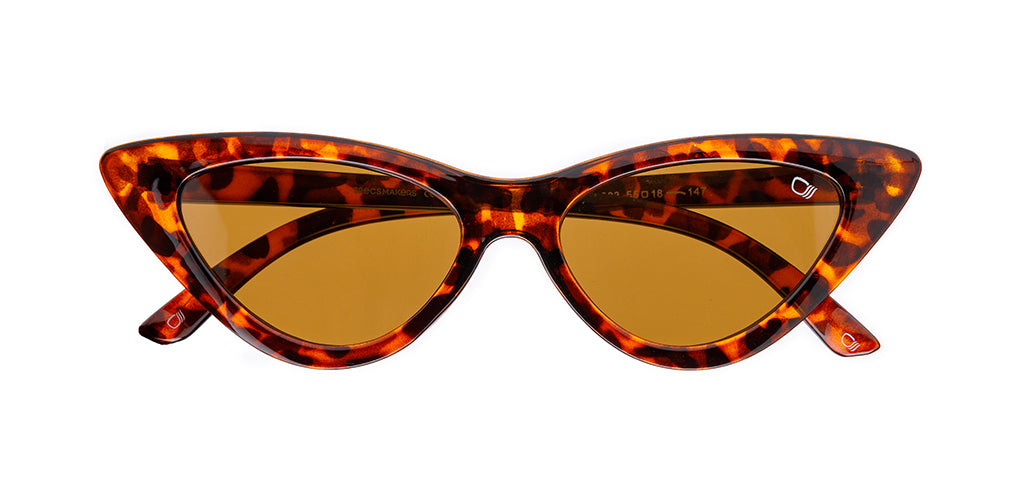 Brown_Demi_with_Demi_Lens