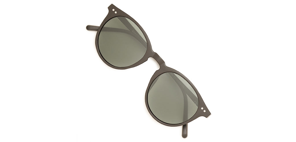 Black_Matte_with_Green_Lens