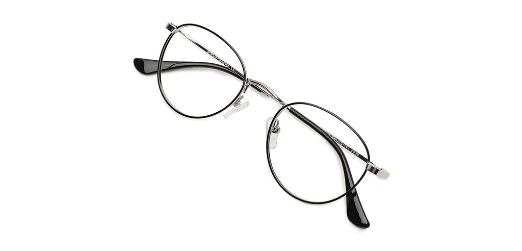 Glossy_Black_with_Silver