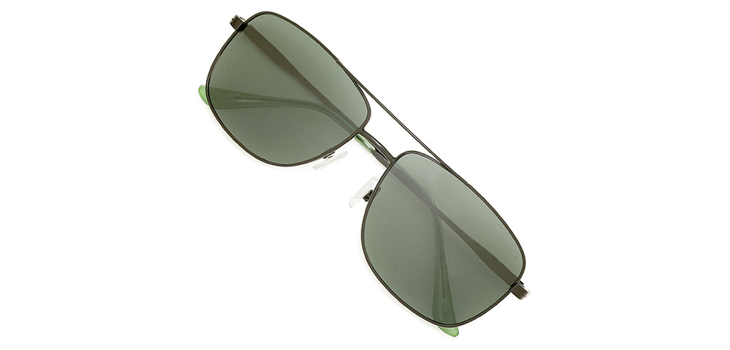 Black_with_Green_Lens