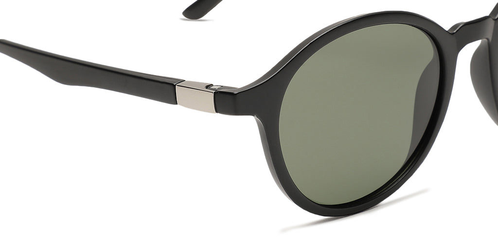 Black_Matte_with_Green_Lens