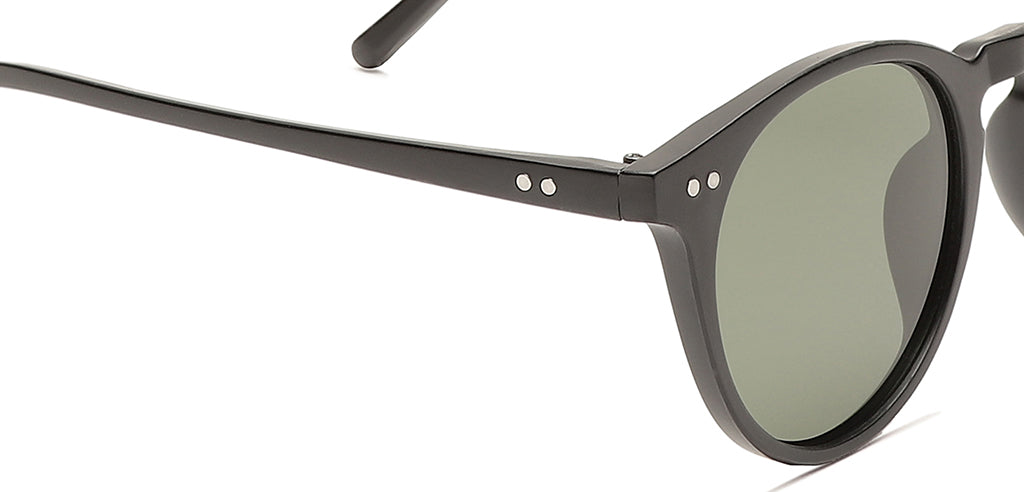 Black_Matte_with_Green_Lens