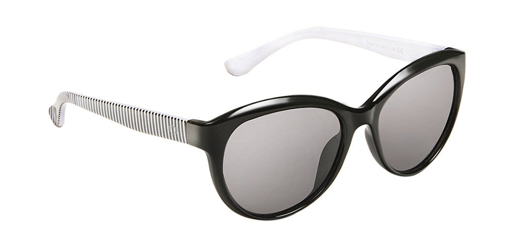 Black_with_White_Lens