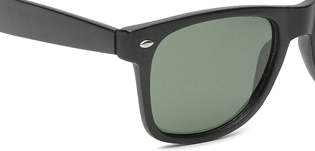 Black_Matte_with_Green_Lens