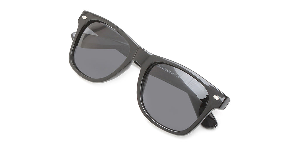 Black_with_Black Lens