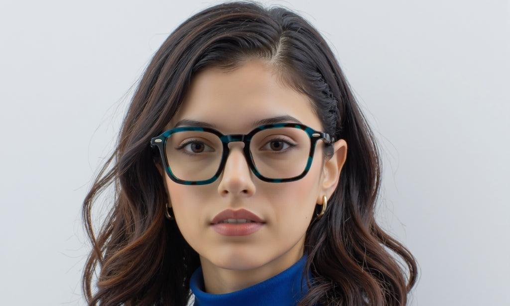 Green_Demi_with_Demi