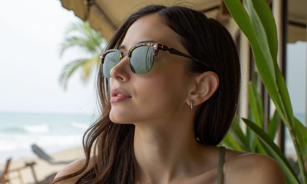 Brown_Demi_with_Green_Lens