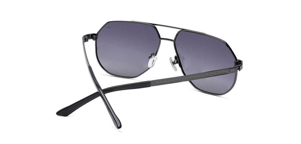 Gunmetal_with_Grey_Lens
