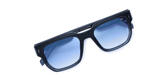 Black_Gradal_with_Blue_Lens