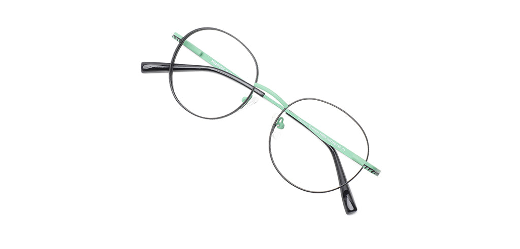 Matte_Black_with_Green