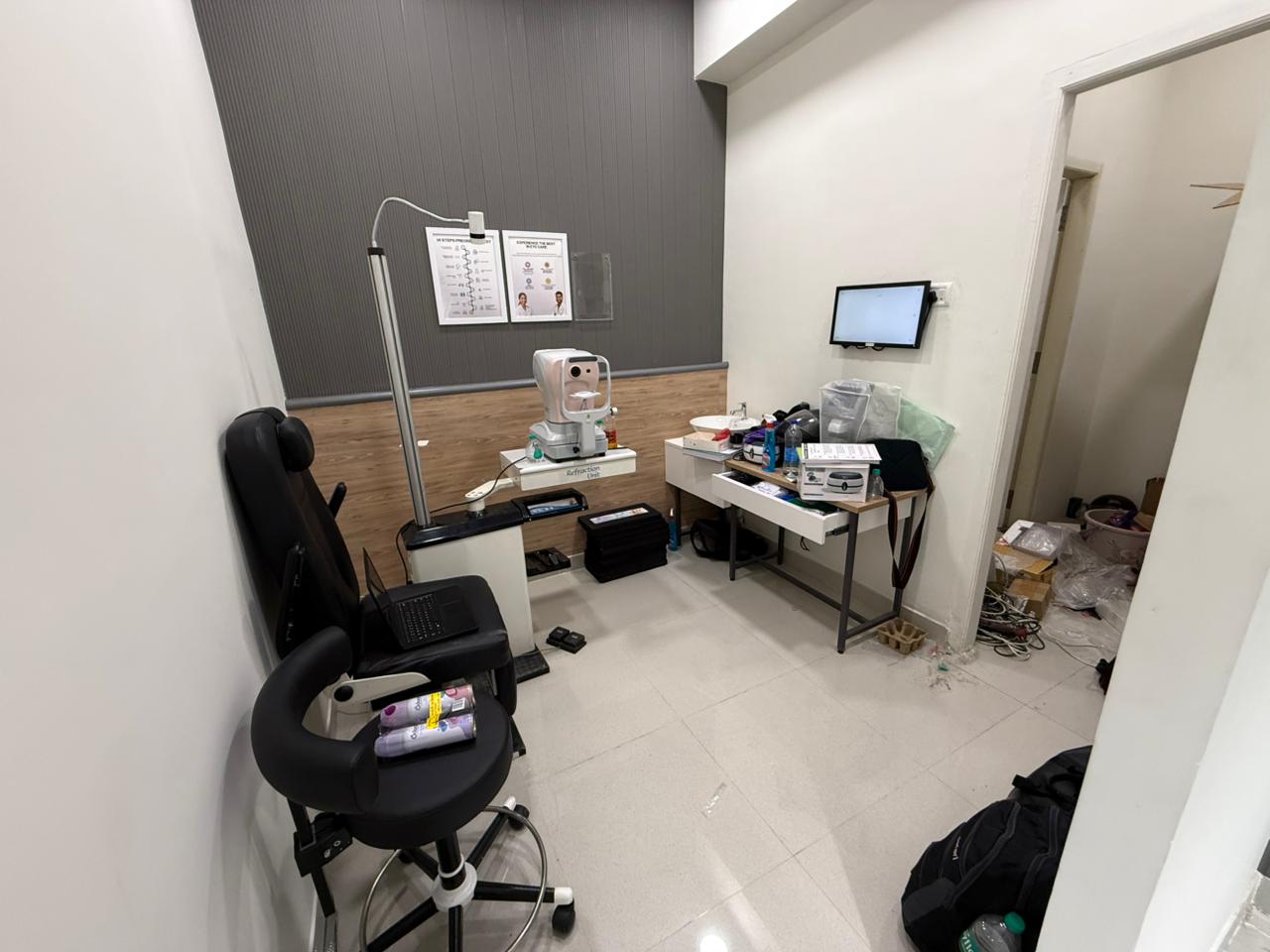 Store Image 3