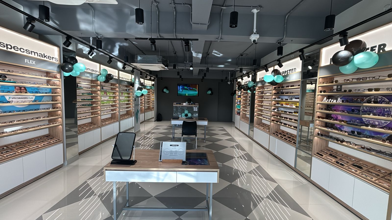 Store Image 4