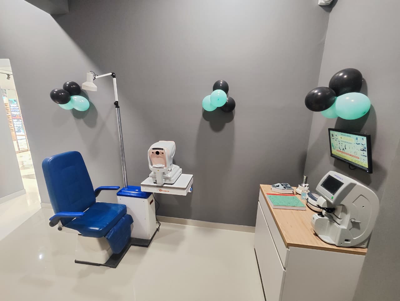 Store Image 4