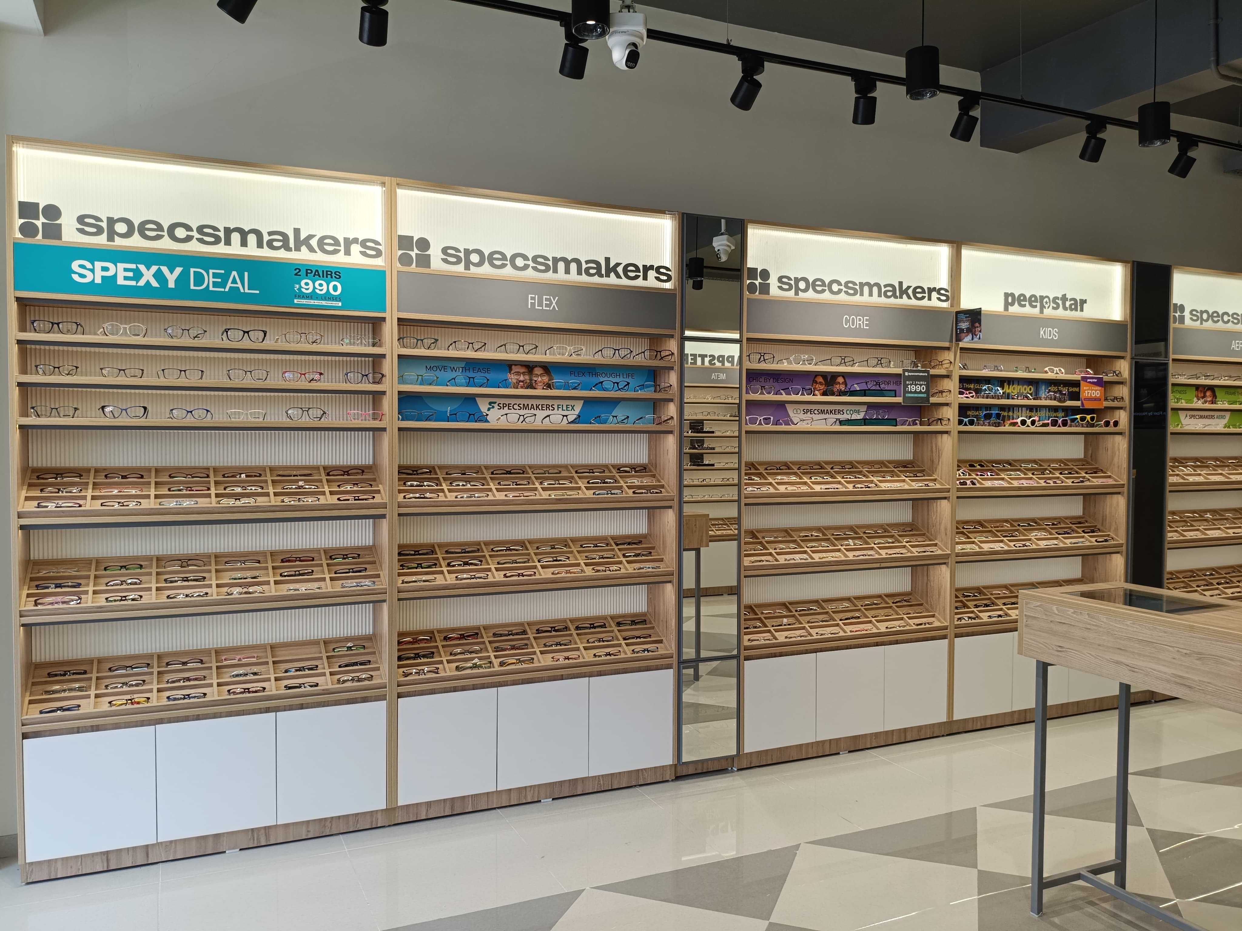Store Image 4