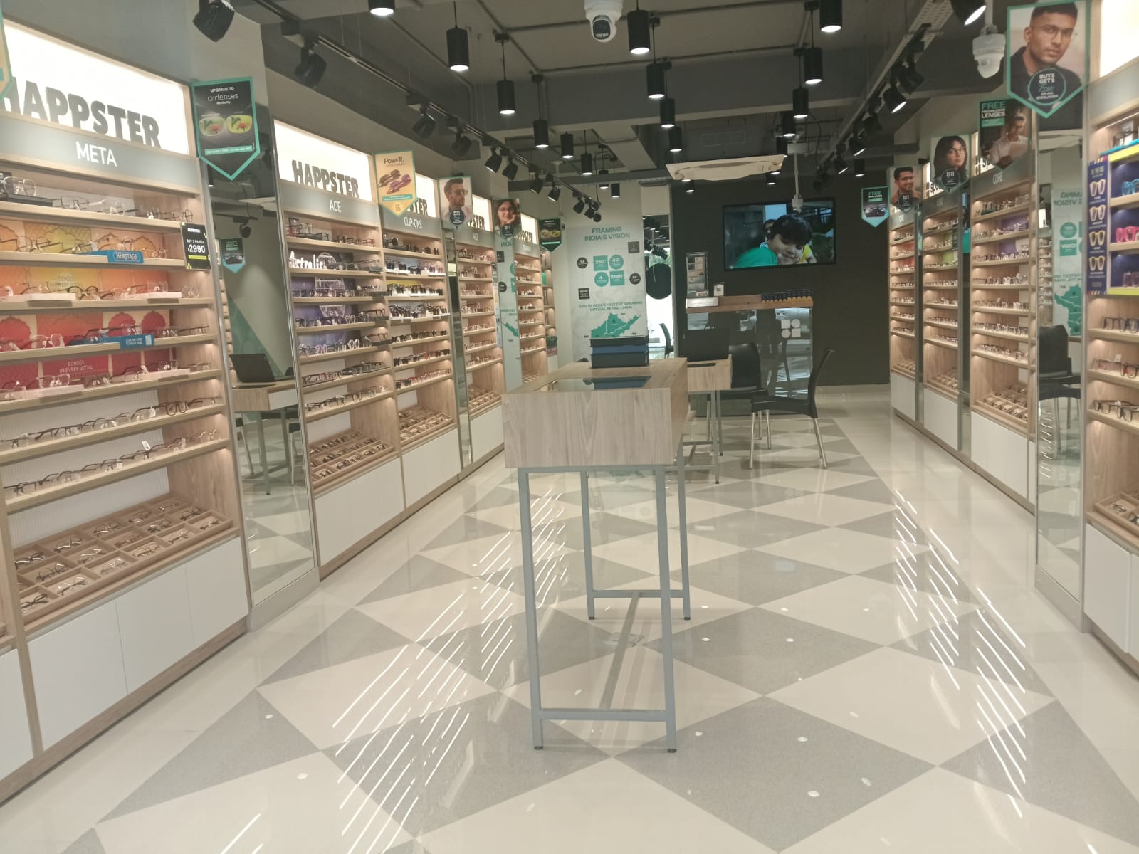 Store Image 4