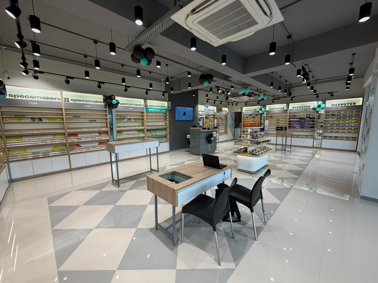 Store Image 4